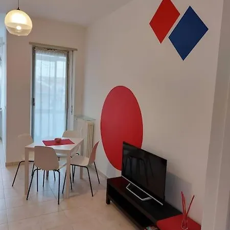 Casina 2 Quadrati, Vista Collina مونْكالييري
