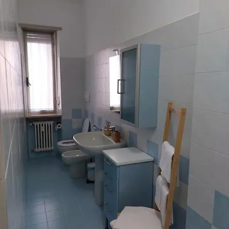 Casina 2 Quadrati, Vista Collina مونْكالييري